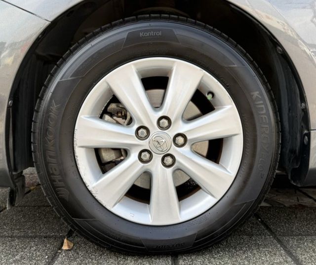 2013年 Toyota Altis 1.8 E版 原鈑件 恆溫空調 定速 倒車顯影 好保養 車況優  通勤 代步最實用  第10張相片