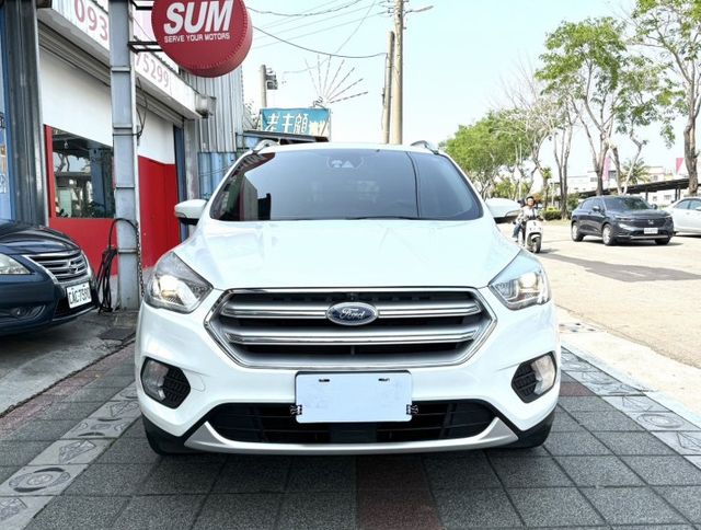 2019年 Ford Kuga  CP360型 1.5T 原鈑件 僅跑2萬公里 ACC 全景天窗 同級車最強 高配實用型  第2張相片