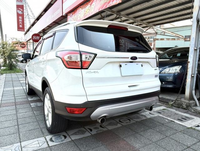 2019年 Ford Kuga  CP360型 1.5T 原鈑件 僅跑2萬公里 ACC 全景天窗 同級車最強 高配實用型  第4張相片
