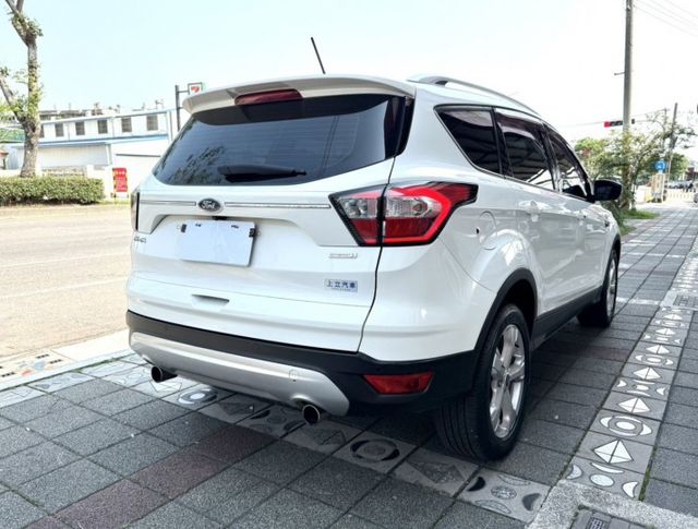2019年 Ford Kuga  CP360型 1.5T 原鈑件 僅跑2萬公里 ACC 全景天窗 同級車最強 高配實用型  第5張相片