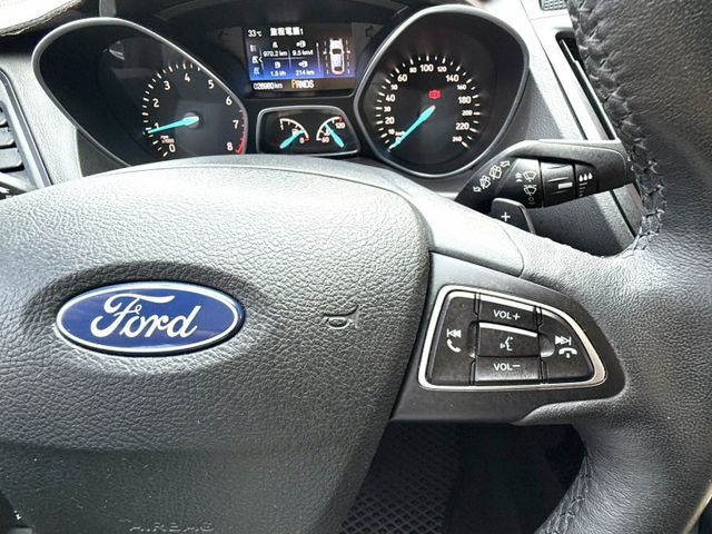 2019年 Ford Kuga  CP360型 1.5T 原鈑件 僅跑2萬公里 ACC 全景天窗 同級車最強 高配實用型  第16張相片