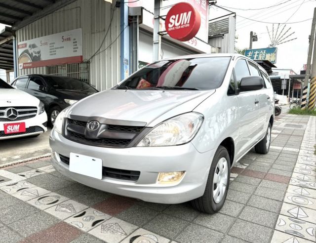 2015年 Toyota Innova 2.0 J版 自排 原鈑件 防盜系統 衛星導航 行車紀錄器 經濟便利多功能商旅車  第1張相片