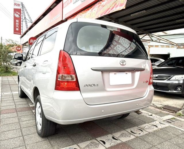 2015年 Toyota Innova 2.0 J版 自排 原鈑件 防盜系統 衛星導航 行車紀錄器 經濟便利多功能商旅車  第5張相片