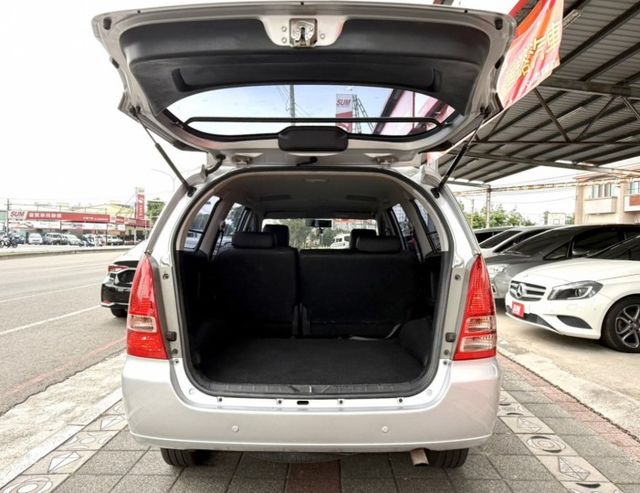 2015年 Toyota Innova 2.0 J版 自排 原鈑件 防盜系統 衛星導航 行車紀錄器 經濟便利多功能商旅車  第7張相片