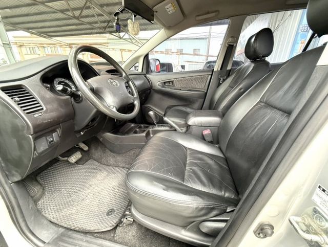 2015年 Toyota Innova 2.0 J版 自排 原鈑件 防盜系統 衛星導航 行車紀錄器 經濟便利多功能商旅車  第13張相片