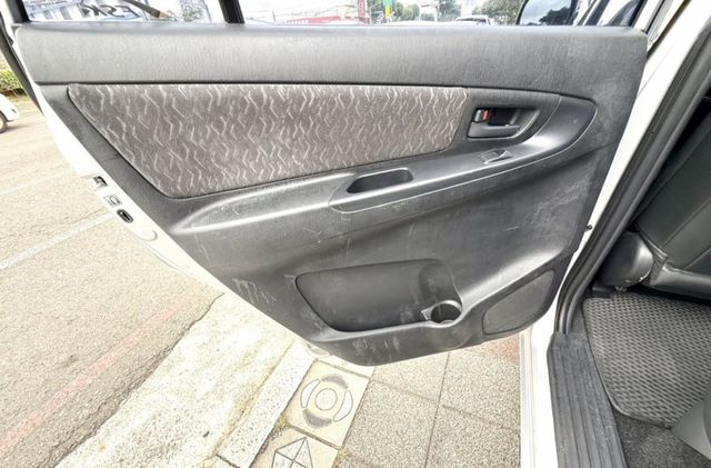 2015年 Toyota Innova 2.0 J版 自排 原鈑件 防盜系統 衛星導航 行車紀錄器 經濟便利多功能商旅車  第16張相片