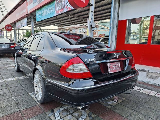 2008 E350 購好車鎔易!!實在優惠!!貼背有感3.5經典V6引擎!!全景天窗/多功能方向盤/加熱座椅..  第7張相片