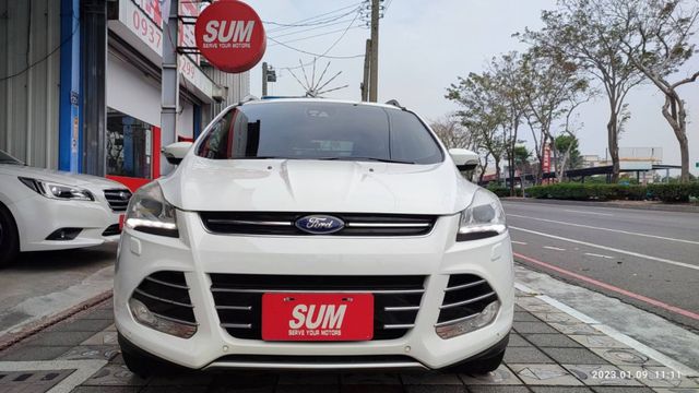2015年FORD KUGA2.0旗艦版 新車價119.8萬 年前特惠價.挑戰全台最優.電動天窗.腳踢尾門...  第2張相片