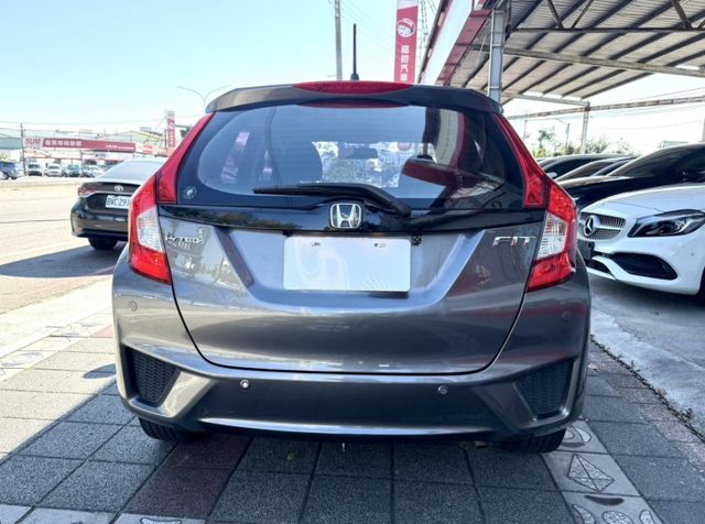 2015年 Honda Fit 1.5 VTi-S 認證車 恆溫 換檔撥片 定速 影音 都會靈巧代步小車  第6張相片