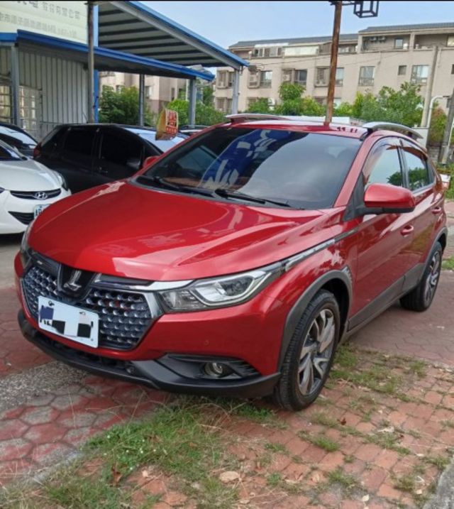 2018年 Luxgen U5 1.6 360環景旗艦 Hi-Fi版 原鈑件 恆溫空調 自動停車 靚麗亮眼跨界小休旅  第1張相片