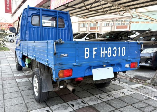 2017年 中華 VERYCA 菱利 1.3 手排貨車 一手車 僅跑5萬公里 車況健康 好開 生意人創業的最愛款  第4張相片