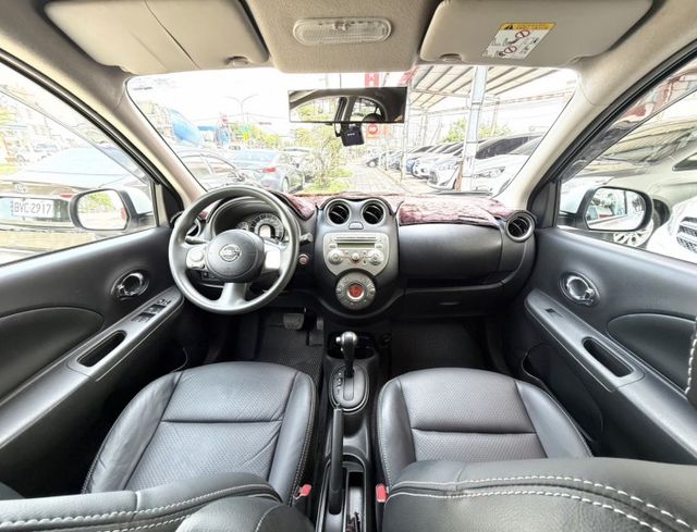 2018年 Nissan March 1.5 旗艦版 低里程 僅跑4萬公里 恆溫 I-Key 電折 都市通勤日常代步小車  第13張相片
