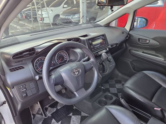 2009年 Toyota Wish 2.0 J版 正7人座 原鈑件 恆溫 定速 霧燈 冷氣冷 車況好 空間大 耐開又保值  第6張相片
