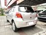 2013年 Toyota Yaris 1.5 G版 小鴨 原鈑件 恆溫 電折後視鏡 頭燈水平調整 經典耐用好代步小車首選  第4張縮圖
