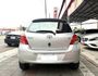 2013年 Toyota Yaris 1.5 G版 小鴨 原鈑件 恆溫 電折後視鏡 頭燈水平調整 經典耐用好代步小車首選  第6張縮圖