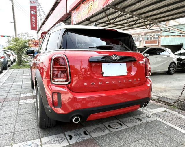 2023年式 MINI Countryman Cooper S 2.0 原鈑件 僅跑1.6萬  帥氣有型 英倫鋼砲小休旅  第4張相片