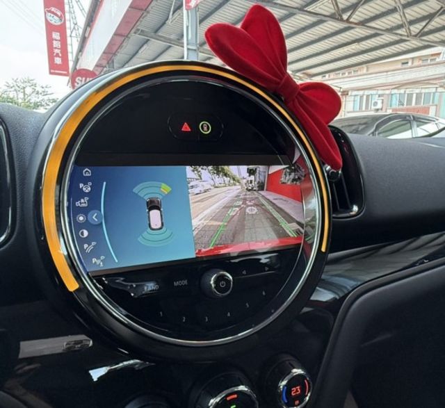 2023年式 MINI Countryman Cooper S 2.0 原鈑件 僅跑1.6萬  帥氣有型 英倫鋼砲小休旅  第19張相片