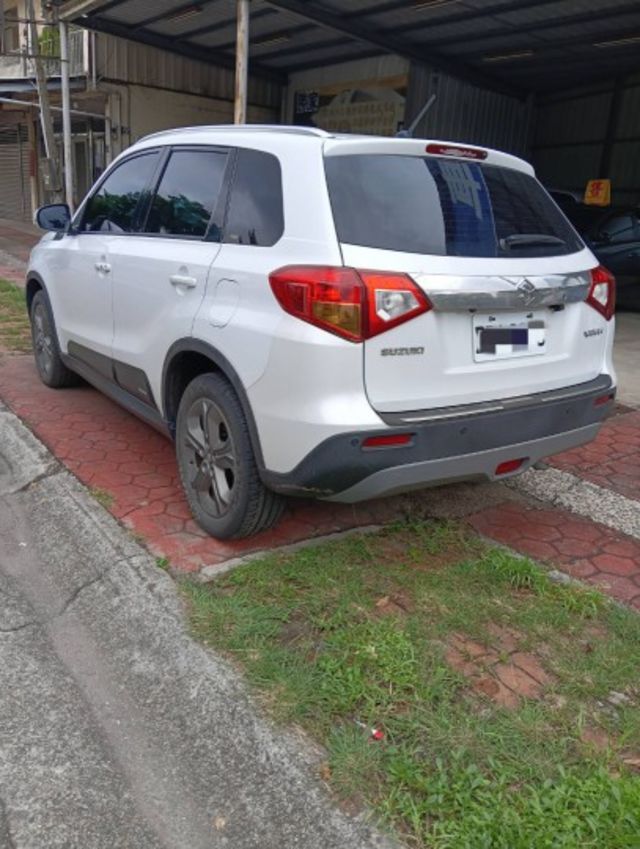 2016年 Suzuki Vitara GLX 1.6 僅跑5萬公里 恆溫  I-Key 定速 日系SUV城市型小休旅  第4張相片
