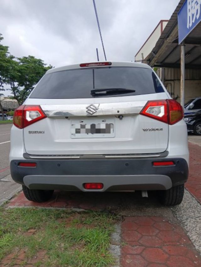 2016年 Suzuki Vitara GLX 1.6 僅跑5萬公里 恆溫  I-Key 定速 日系SUV城市型小休旅  第5張相片
