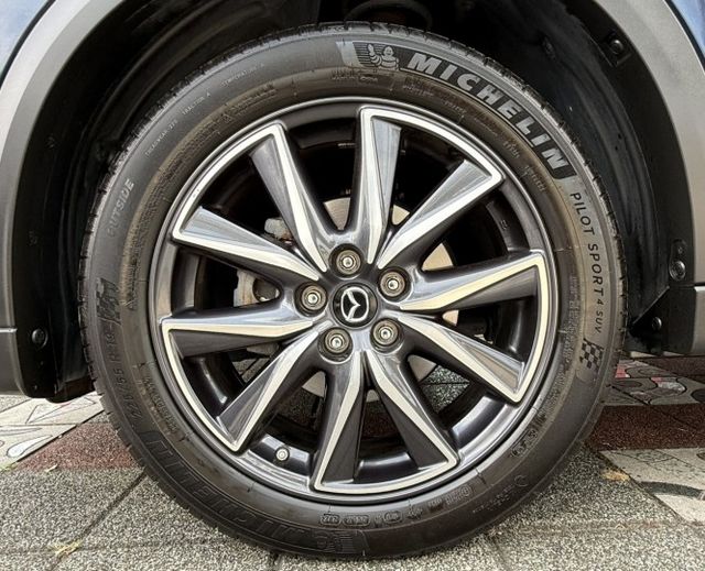 2017年 Mazda CX-5(NEW) SKY-G 2WD 頂級型 雙區恆溫 電動椅 兼顧質感 空間與安全的日系休旅  第10張相片