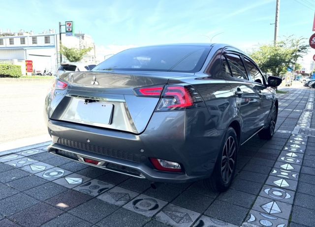2024年 Mitsubishi Grand Lancer 1.8 魅力型 僅跑3萬 升級環景影像 體面又好養 新車保固  第5張相片