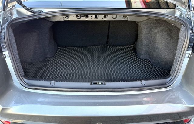 2024年 Mitsubishi Grand Lancer 1.8 魅力型 僅跑3萬 升級環景影像 體面又好養 新車保固  第8張相片