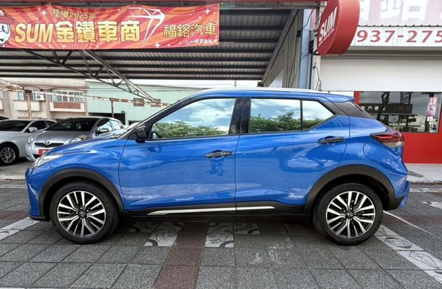 2023年 Nissan Kicks 1.6 頂級旗艦版 原鈑件 僅跑1.3萬 ACC 環景 外型年輕 都會潮流小休旅  第9張相片