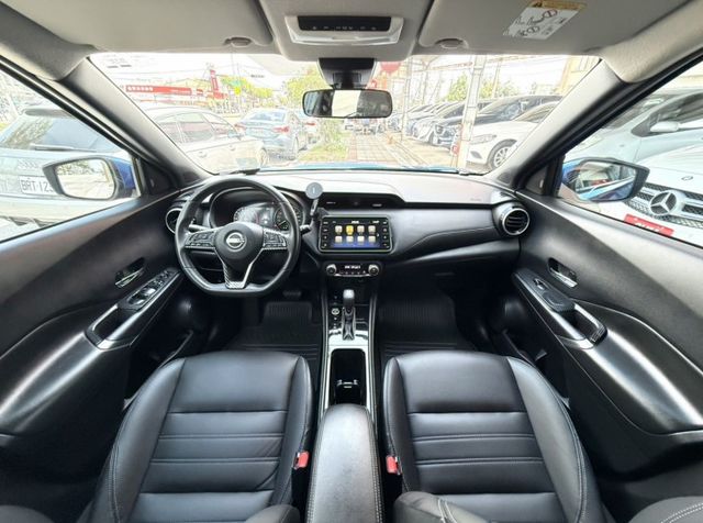 2023年 Nissan Kicks 1.6 頂級旗艦版 原鈑件 僅跑1.3萬 ACC 環景 外型年輕 都會潮流小休旅  第12張相片
