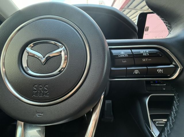 2025年式 Mazda CX-60 25S AWD Exclusive 2.5 原鈑件 僅跑2萬 日系精品級質感休旅  第16張相片