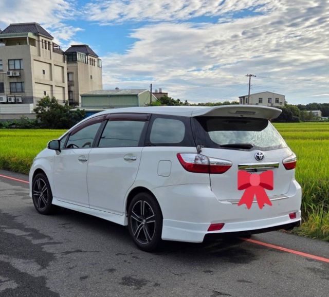 2012年 Toyota Wish 頂級E-HI版 7人座 原鈑件 電動座椅 定速 恆溫  I-Key 經典休旅王者  第2張相片