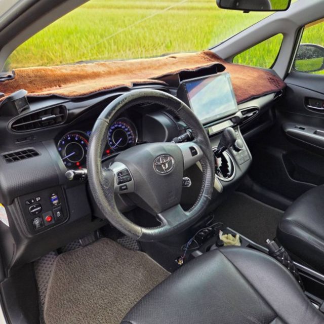 2012年 Toyota Wish 頂級E-HI版 7人座 原鈑件 電動座椅 定速 恆溫  I-Key 經典休旅王者  第7張相片
