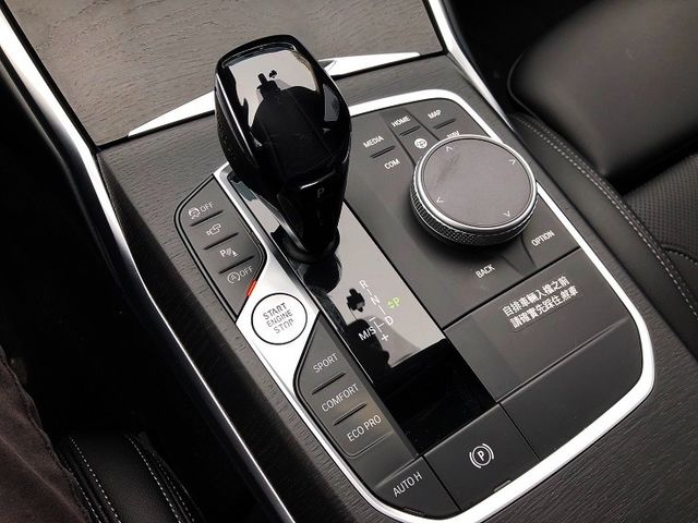 BMW寶馬 318I LUXURY  第17張相片