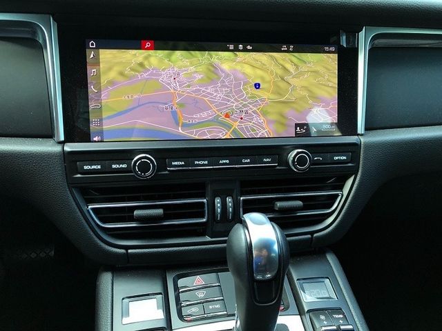PORSCHE保時捷 MACAN  第9張相片