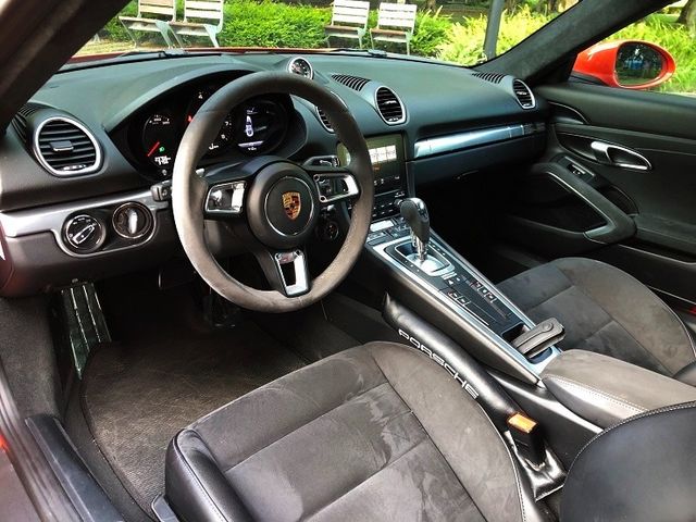 PORSCHE保時捷 CAYMAN  第6張相片