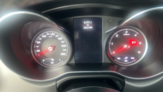 M-BENZ賓士 V250 D  第5張相片