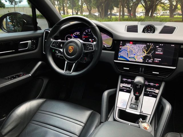 PORSCHE保時捷 CAYENNE  第11張相片