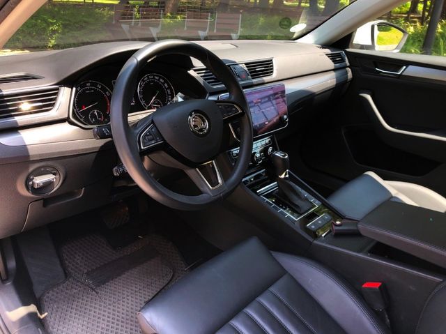 SKODA司科達 SUPERB COMBI  第7張相片