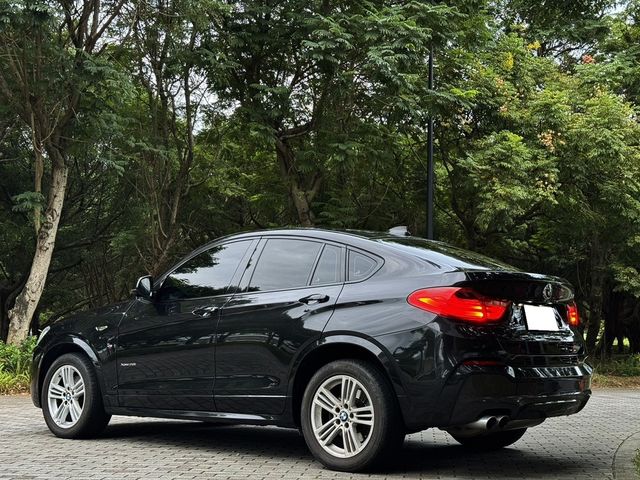 BMW寶馬 X4 XDRIVE28I  第4張相片