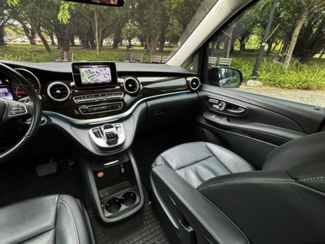 M-BENZ賓士 V250 D  第15張相片