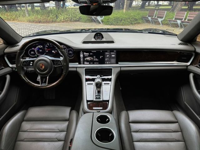 PORSCHE保時捷 PANAMERA  第13張相片