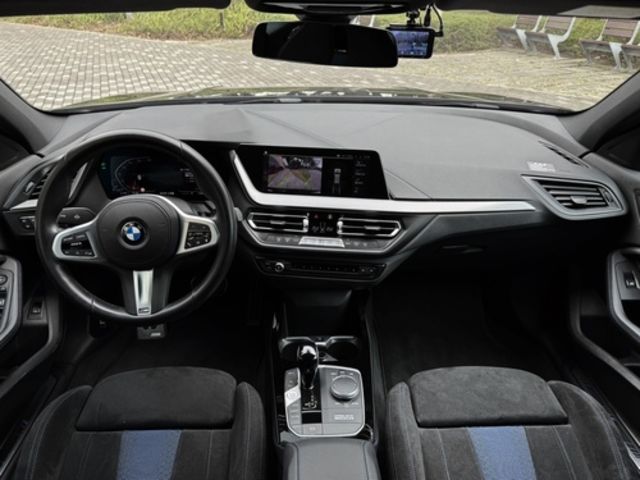 BMW寶馬 118D  第11張相片