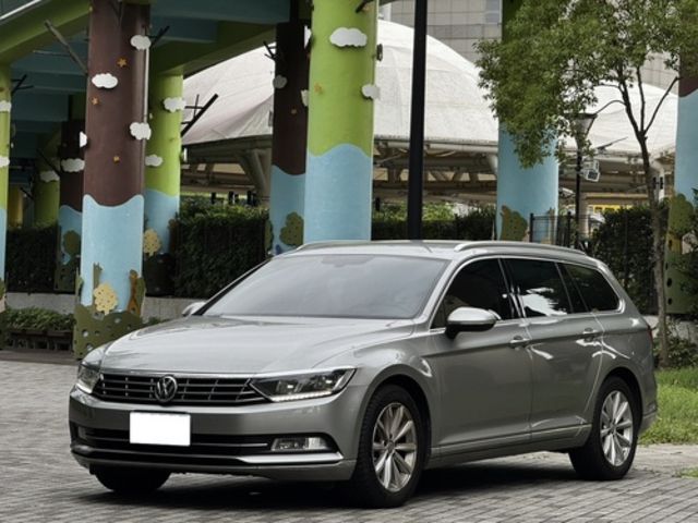VOLKSWAGEN福斯 PASSAT VARIANT  第1張相片
