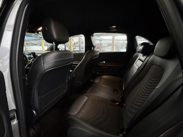 M-BENZ賓士 B180  第7張相片