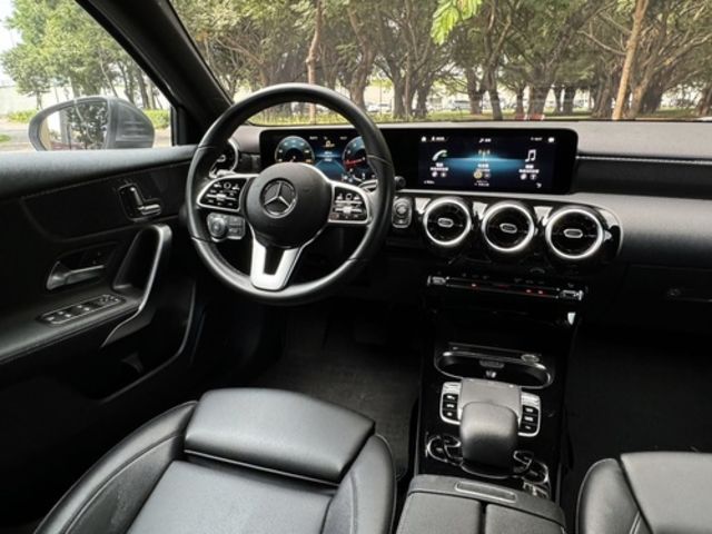 M-BENZ賓士 A200  第8張相片