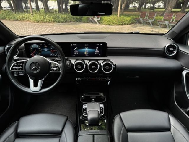 M-BENZ賓士 A200  第9張相片