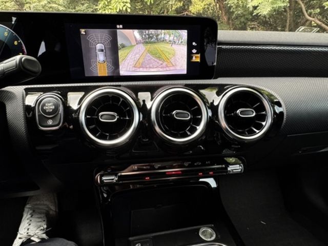 M-BENZ賓士 A200  第14張相片