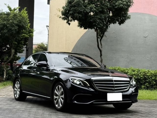 M-BENZ賓士 E250  第2張相片