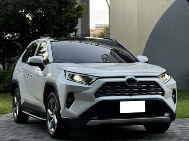 TOYOTA豐田 RAV4  第2張相片