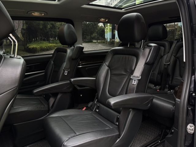 M-BENZ賓士 V250 D  第8張相片