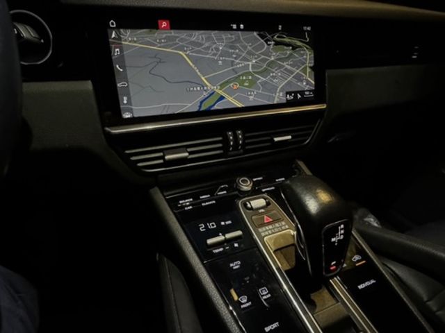 PORSCHE保時捷 CAYENNE  第14張相片